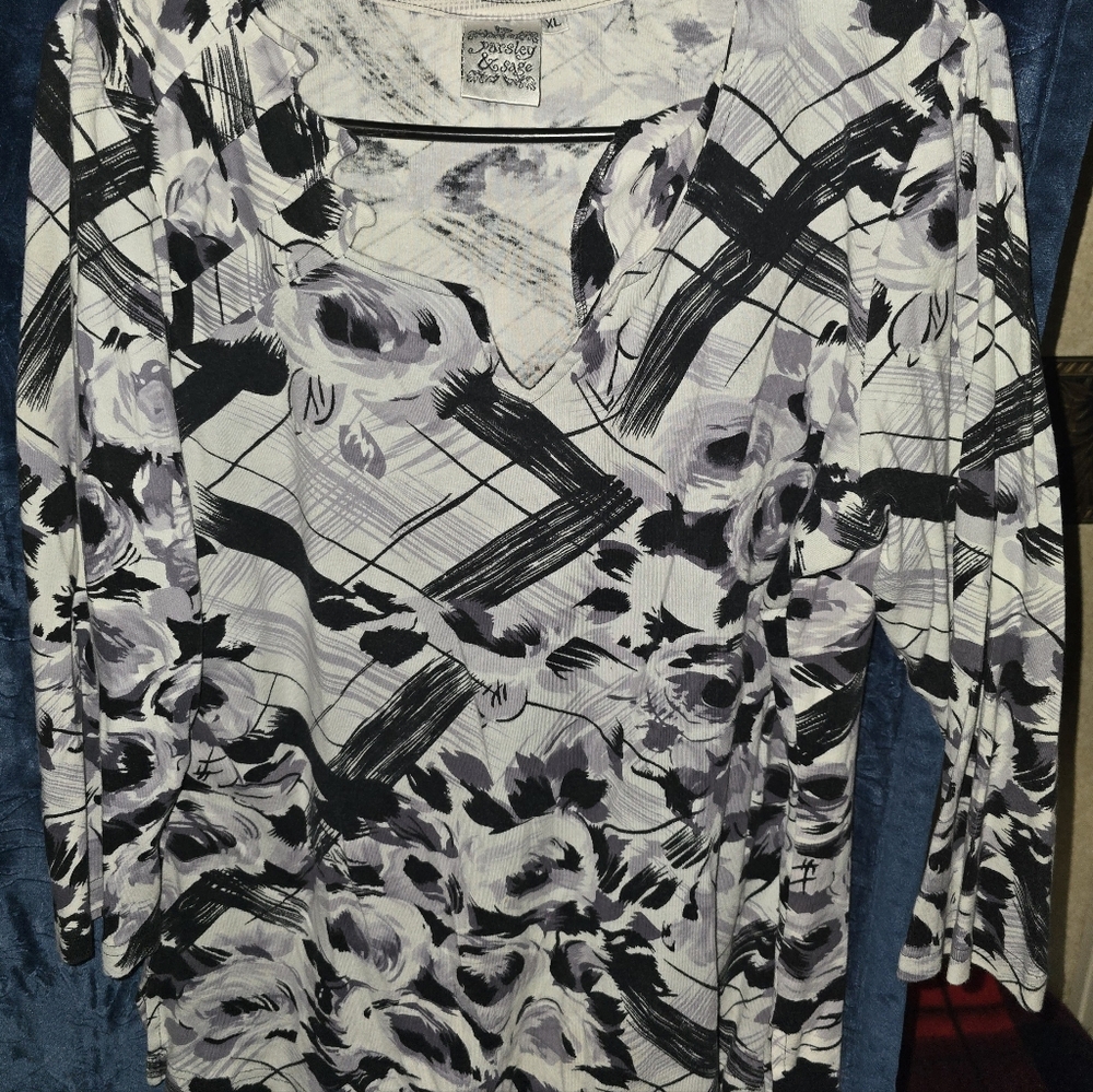 Parsley & Sage 3/4 Sleeve Shirt